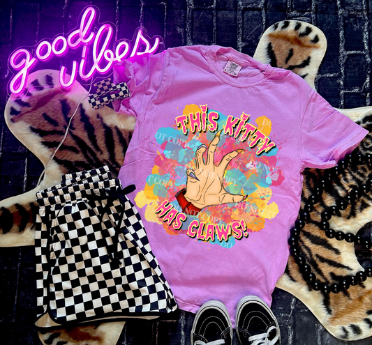 This kitty has claws